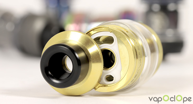 L'orifice de remplissage du clearomiseur Z Sub-Ohm SE de chez Geek Vape