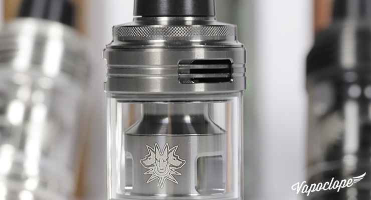 L'airflow réglable du clearo Uforce L du kit Drag 4 de chez Voopoo