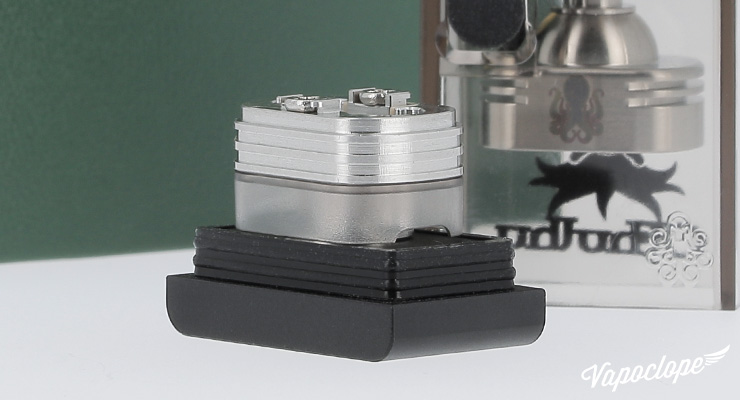 Les différents boutons du kit Z200 de chez Geekvape