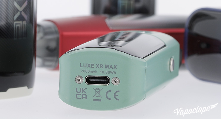 Le port USB-C du kit Luxe XR Max de chez Vaporesso