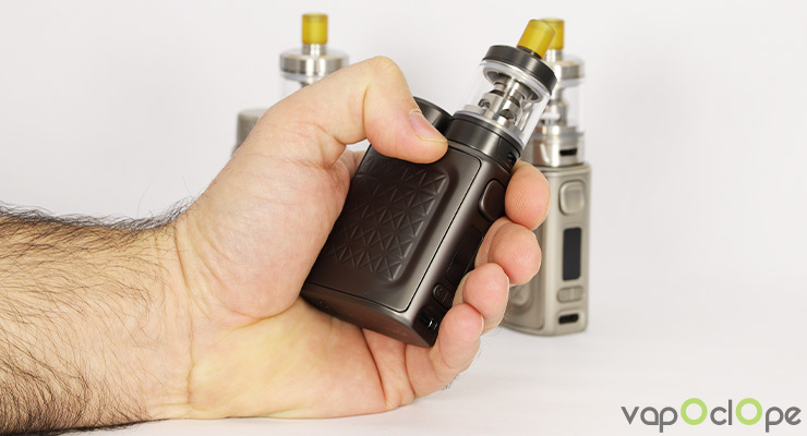 La prise en main du kit iStick Pico 2 de chez Eleaf