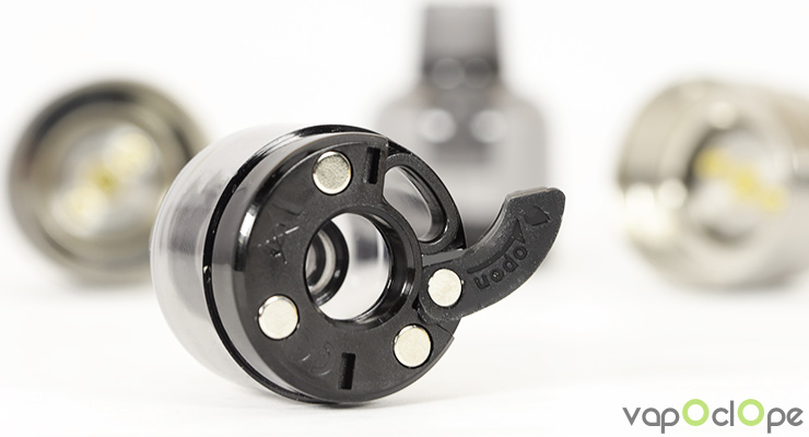 L'orifice de remplissage de la cartouche du clearomiseur GTL Pod Tank de chez Eleaf
