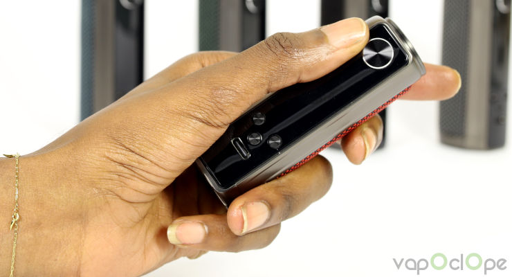 Target 100 Vaporesso en main