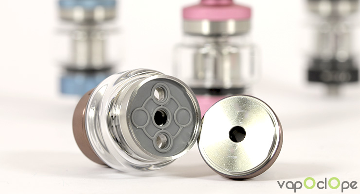 L'orifice de remplissage de l'atomiseur iTank X de chez Vaporesso